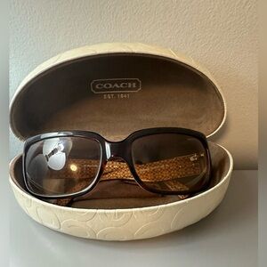 Coach women’s tortoise shell sunglasses with case